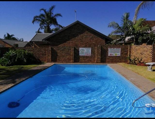 2 BEDROOM TOWNHOUSE FOR SALE IN AMBERFIELD